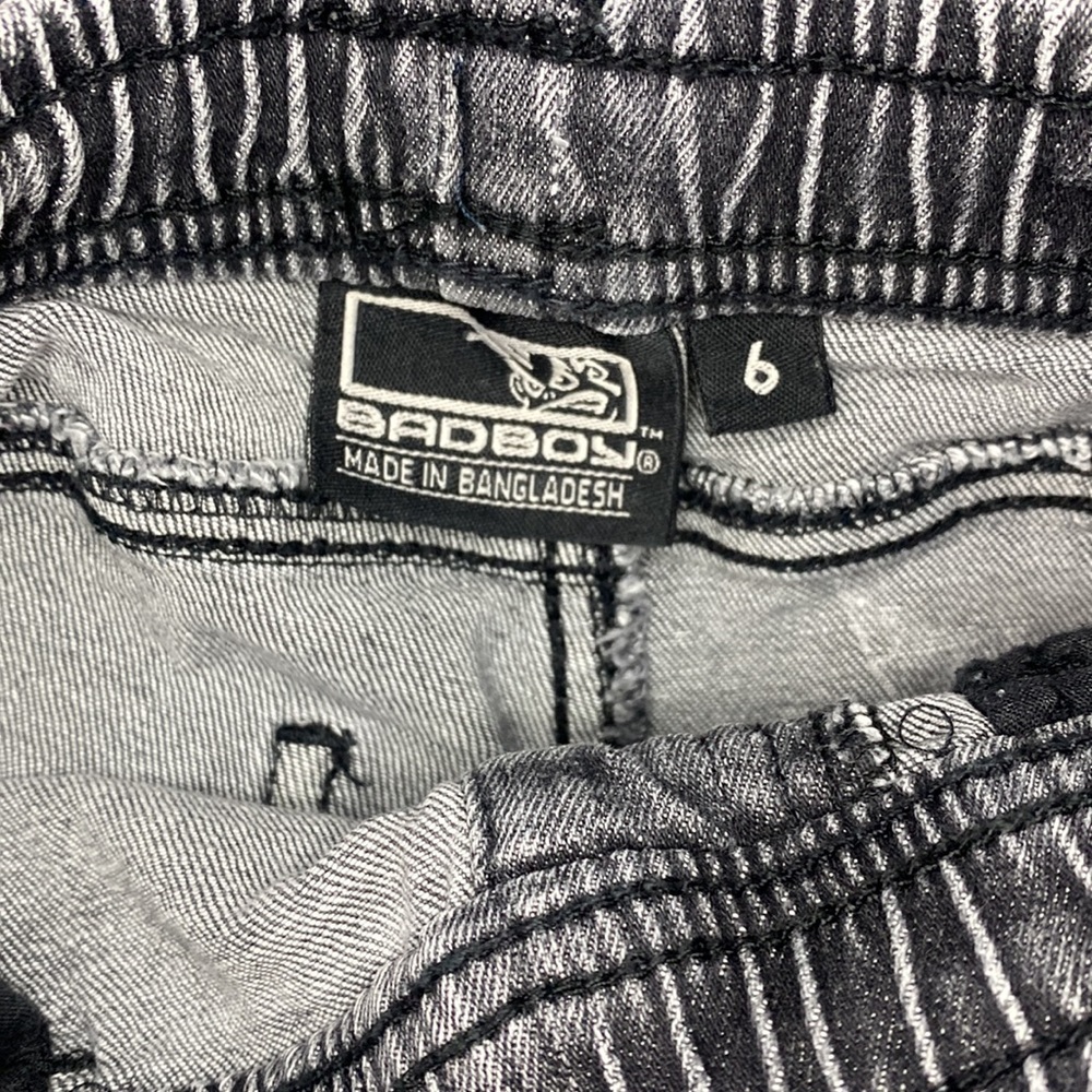 Bad Boy - Boys Denim Shorts with elastic waist - Size 6 - Picture 3 of 3